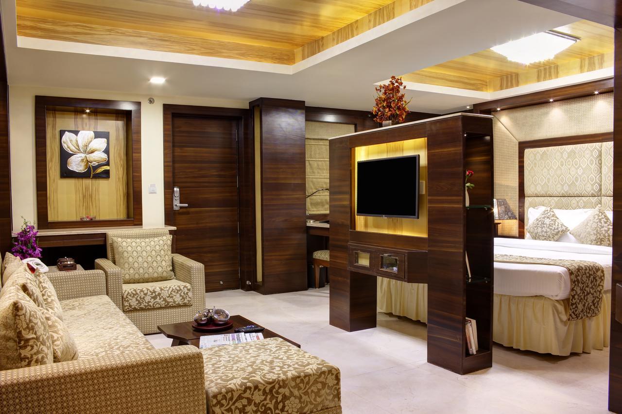 Golden Gate Otel Indore Dış mekan fotoğraf