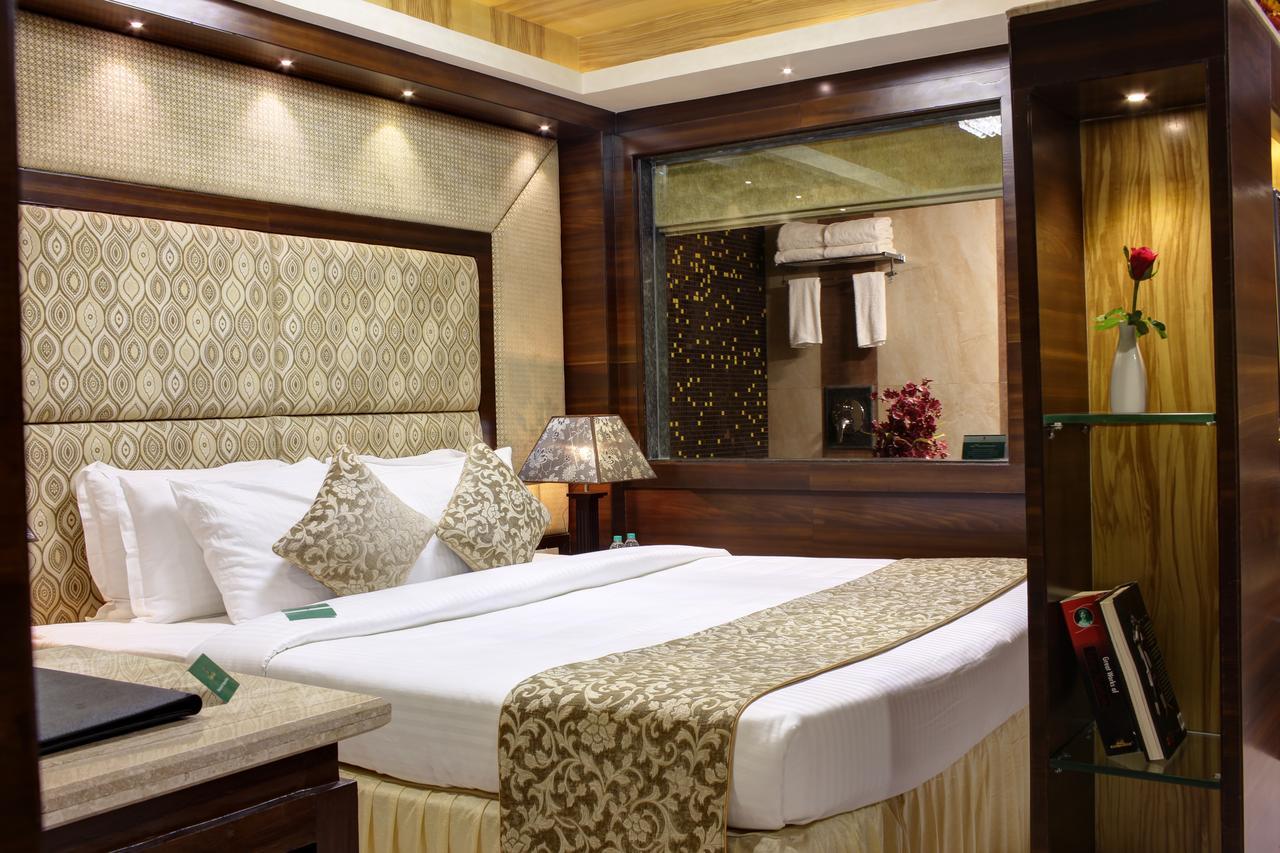 Golden Gate Otel Indore Dış mekan fotoğraf