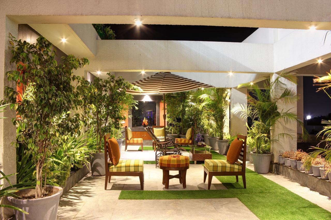 Golden Gate Otel Indore Dış mekan fotoğraf